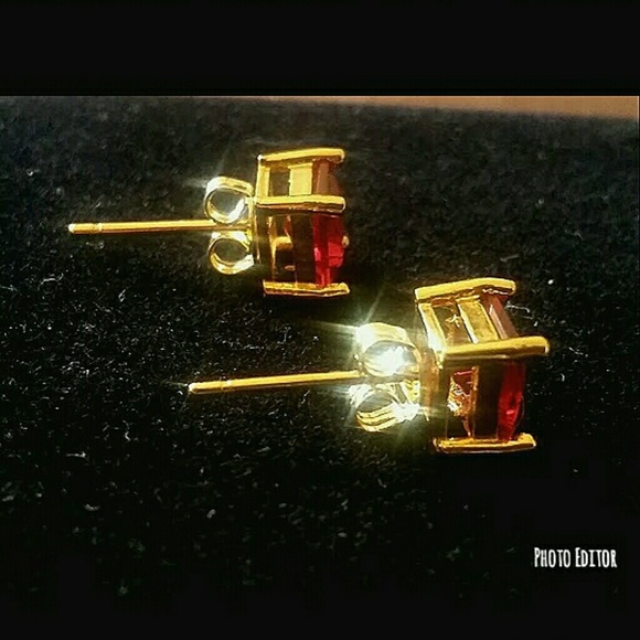 NWOT ruby stud earrings - Picture 2 of 4